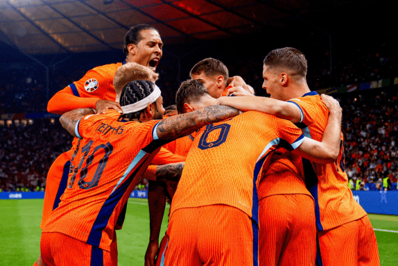 中国女子冰,壶队,年再夺世锦,开云365,KaiYun365,开云365注册网址,开云365app,开云365官网,开云365网站,开云365下载